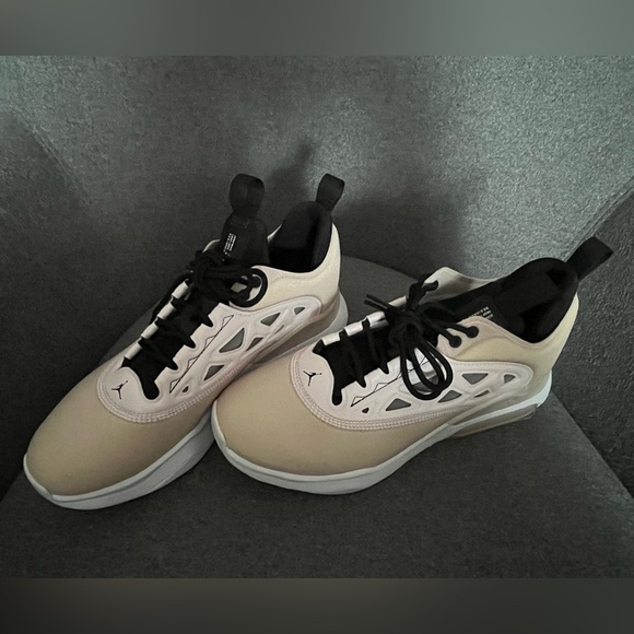 Women’s Nike Jordan Air Max 200 XX  AV5186-602  'Barely Rose' Sneakers 👟👟 - Picture 10 of 16